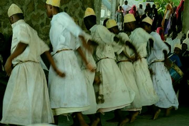 Escorts Bandajou, Comoros — Local Companions