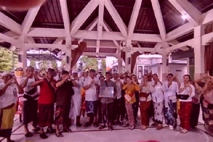 Escorts Banjar Taman, Indonesia — Local Companions