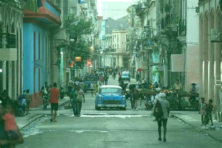 Escorts Baragua, Cuba — Local Companions
