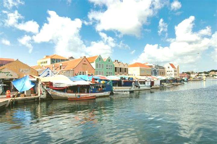 Escorts Barber, Curacao — Local Companions