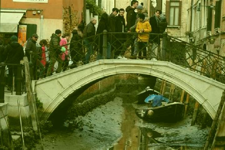 Escorts Barbona, Italy — Local Companions