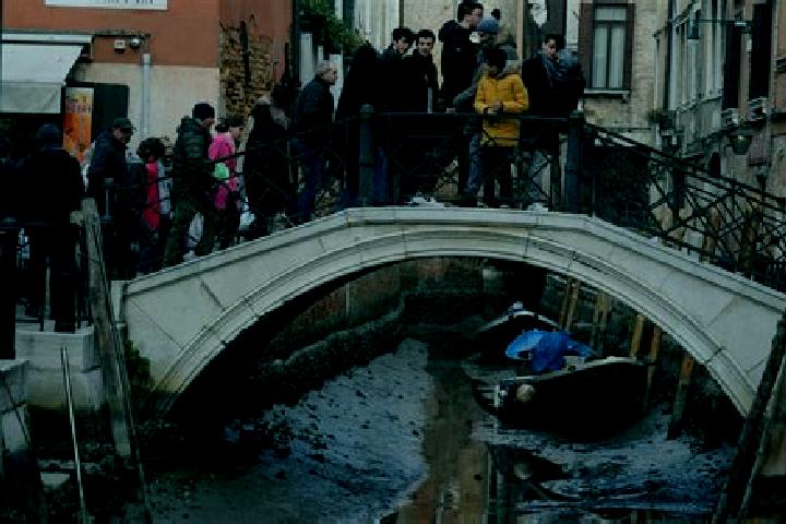 Escorts Barco, Italy — Local Companions