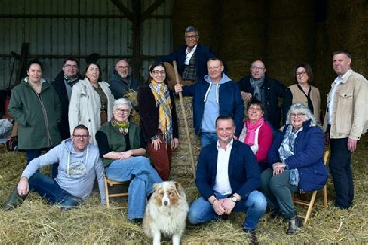 Escorts Bardouville, France — Local Companions