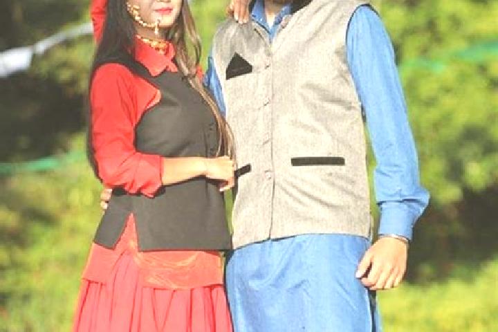 Escorts Bari Sadri, India — Local Companions