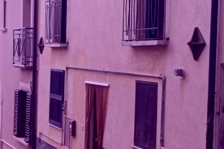 Escorts Barisciano, Italy — Local Companions