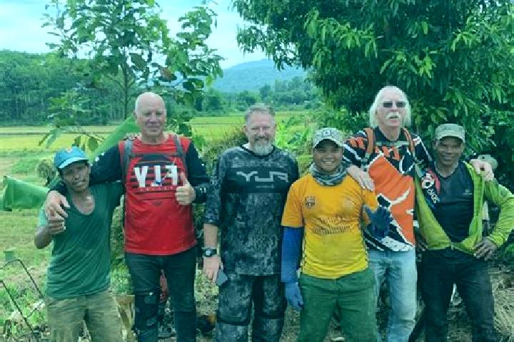 Escorts Baturinggit Kaja, Indonesia — Local Companions