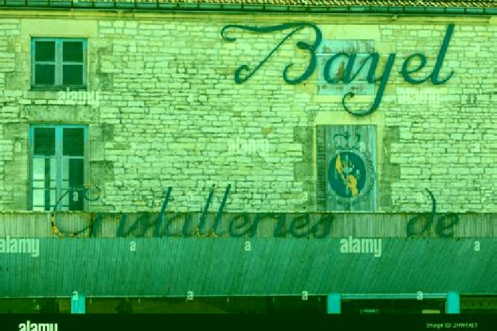 Escorts Bayel, France — Local Companions