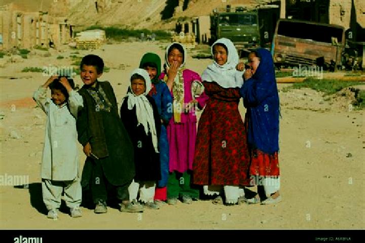 Escorts Bazar-e Yakawlang, Afghanistan — Local Companions