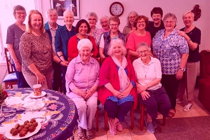 Escorts Beacon Hill, Australia — Local Companions