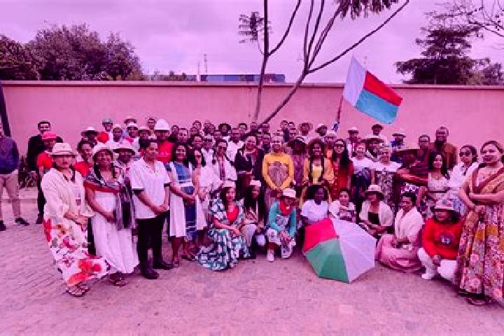 Escorts Behompy, Madagascar — Local Companions
