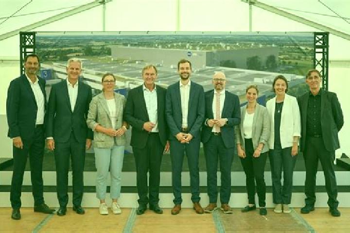 Escorts Beiersdorf, Germany — Local Companions