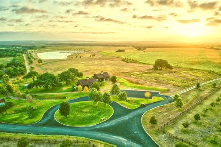 Escorts Bell Acres, United States — Local Companions