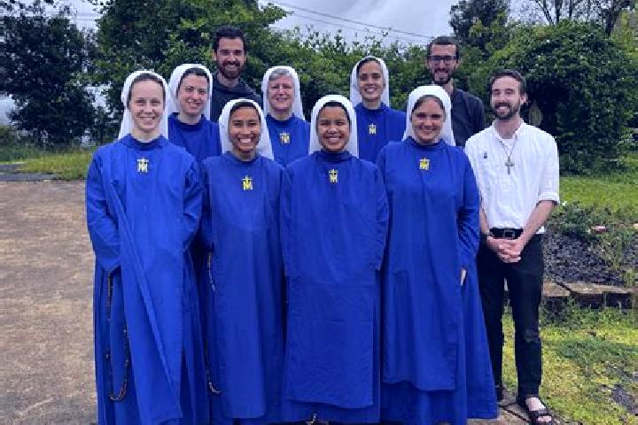 Escorts Bellencombre, France — Local Companions
