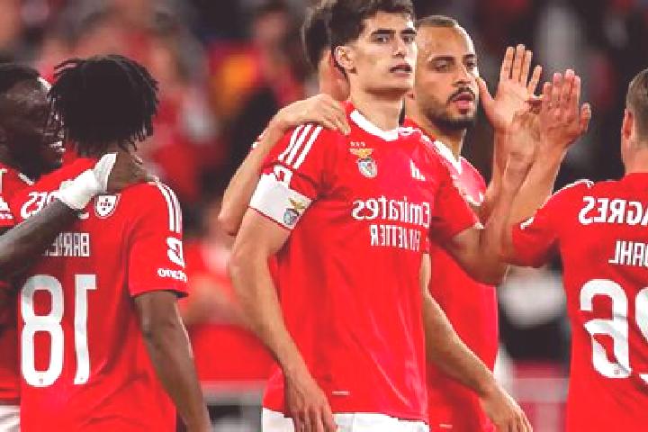 Escorts Benfica, Portugal — Local Companions