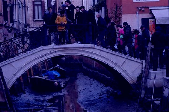 Escorts Beregazzo, Italy — Local Companions