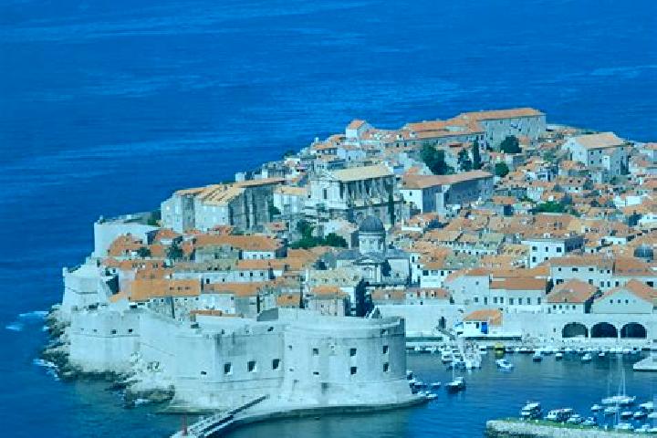 Escorts Berek, Croatia — Local Companions