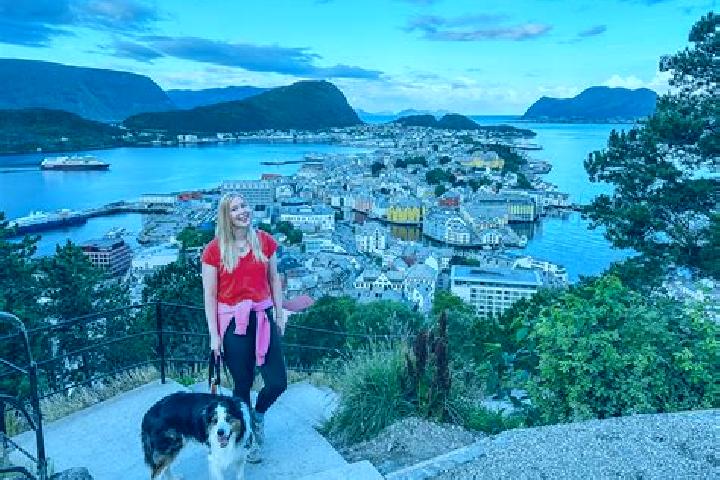 Escorts Berger, Norway — Local Companions