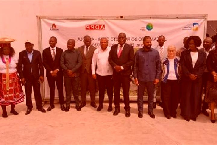 Escorts Beu, Angola — Local Companions