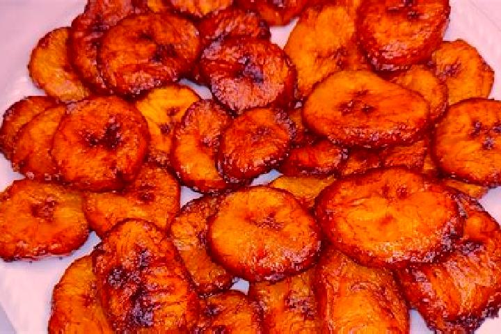 Escorts Bicurga, Equatorial Guinea — Local Companions