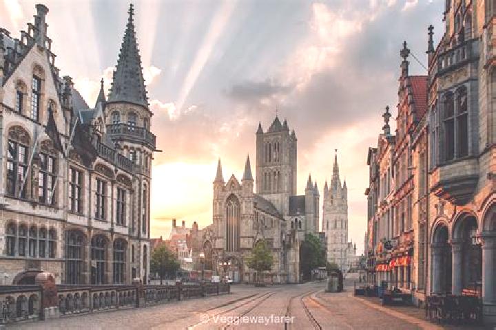 Escorts Bievre, Belgium — Local Companions