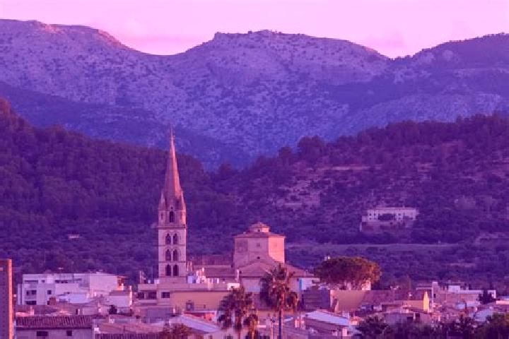 Escorts Binissalem, Spain — Local Companions