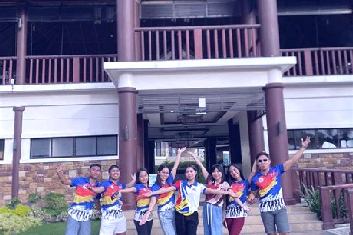 Escorts Binitinan, Philippines — Local Companions
