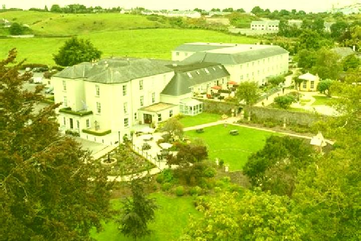 Escorts Birr, Ireland — Local Companions