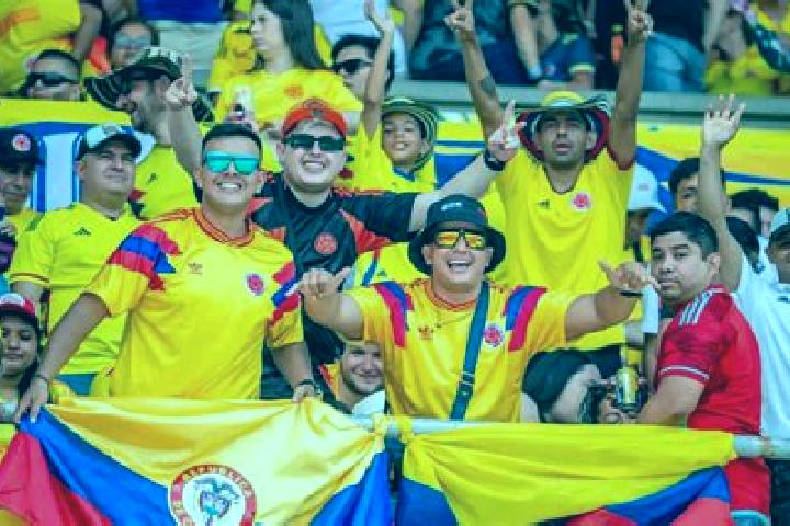 Escorts Bituima, Colombia — Local Companions