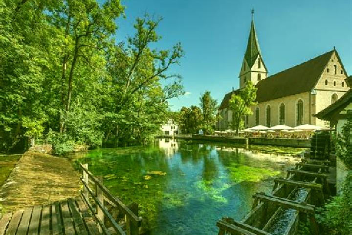Escorts Blaubeuren, Germany — Local Companions