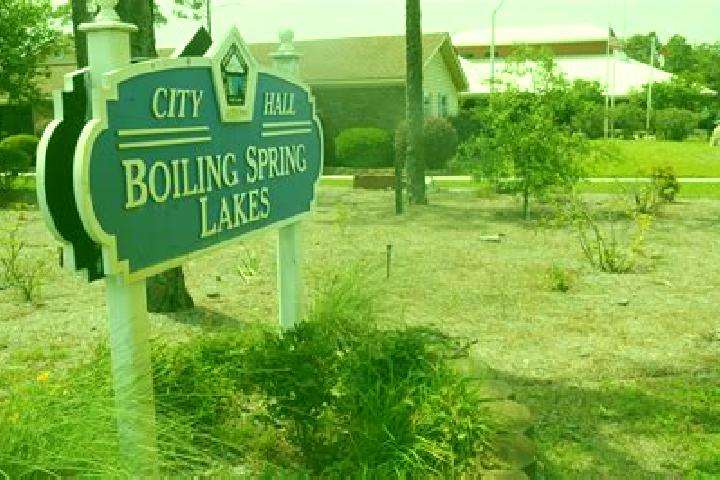 Escorts Boiling Spring Lakes, United States — Local Companions