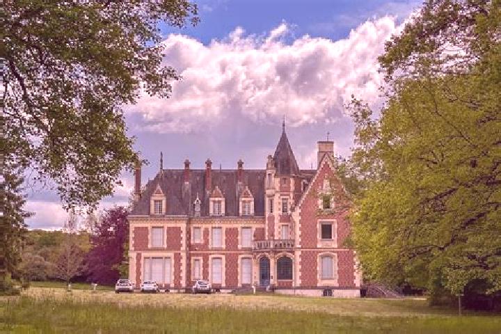 Escorts Boismorand, France — Local Companions