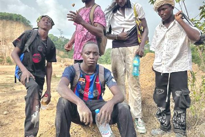 Escorts Bonaberi, Cameroon — Local Companions