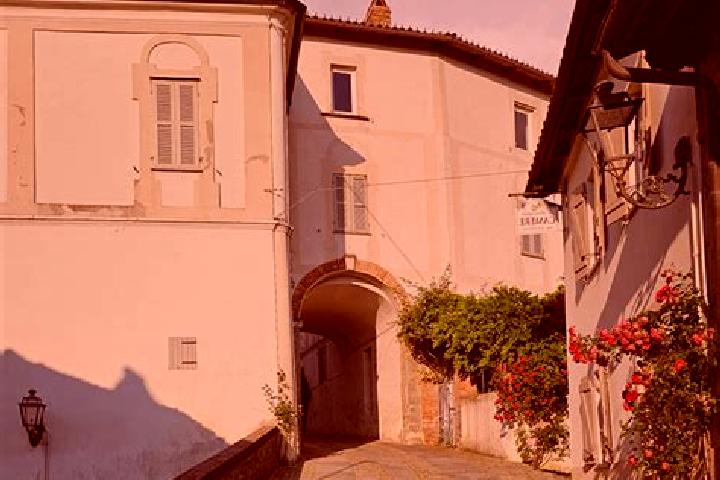 Escorts Bossolasco, Italy — Local Companions