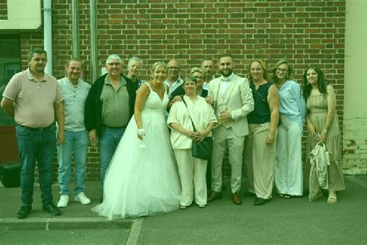 Escorts Bouchain, France — Local Companions