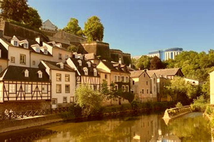 Escorts Boulaide, Luxembourg — Local Companions