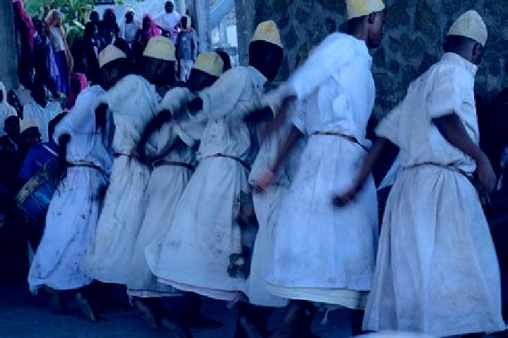 Escorts Boungoueni, Comoros — Local Companions