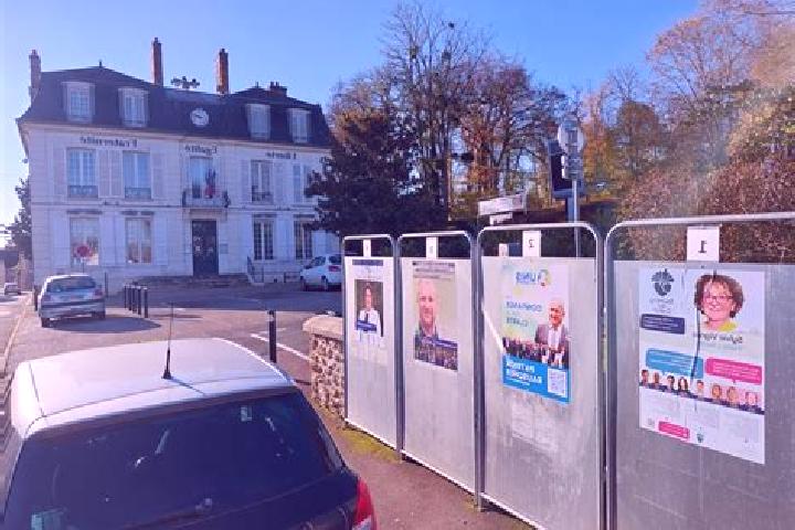 Escorts Boutigny, France — Local Companions
