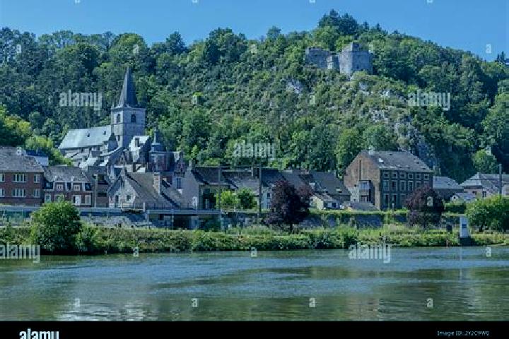 Escorts Bouvignes-sur-Meuse, Belgium — Local Companions
