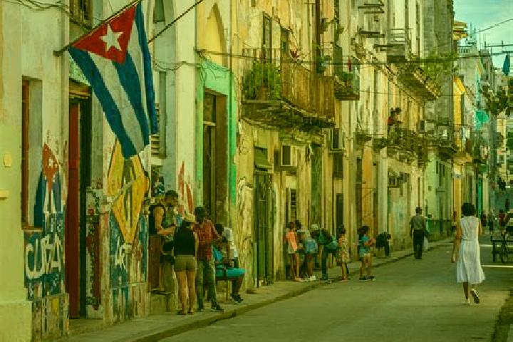 Escorts Boyeros, Cuba — Local Companions