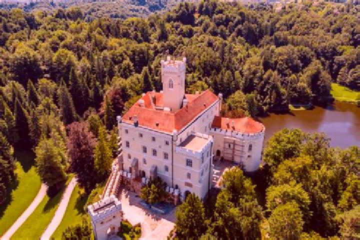 Escorts Branik, Czech Republic — Local Companions
