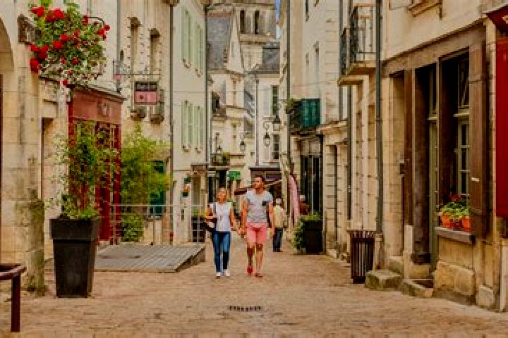 Escorts Brehemont, France — Local Companions