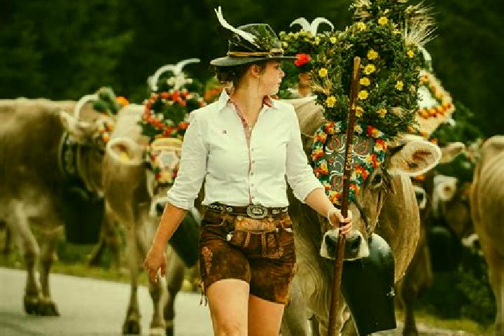 Escorts Breitenbach am Inn, Austria — Local Companions