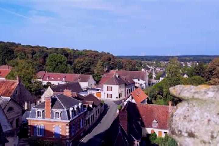 Escorts Breuil-le-Vert, France — Local Companions