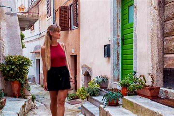 Escorts Brijesce, Croatia — Local Companions