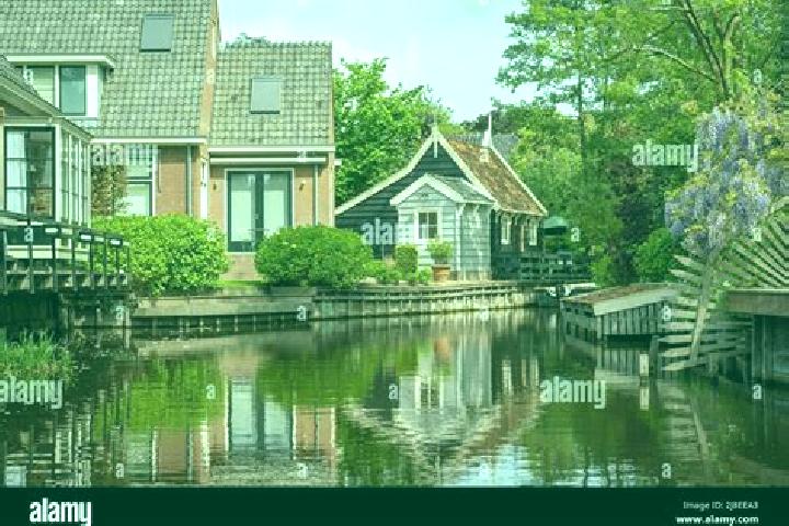 Escorts Broek in Waterland, Netherlands — Local Companions