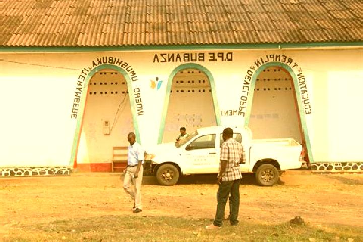 Escorts Bubanza, Burundi — Local Companions