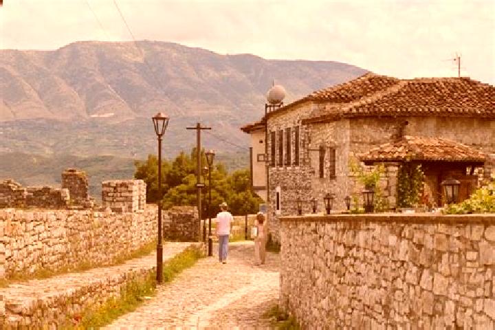 Escorts Bubullime, Albania — Local Companions