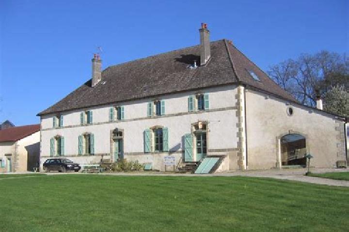 Escorts Bulgneville, France — Local Companions
