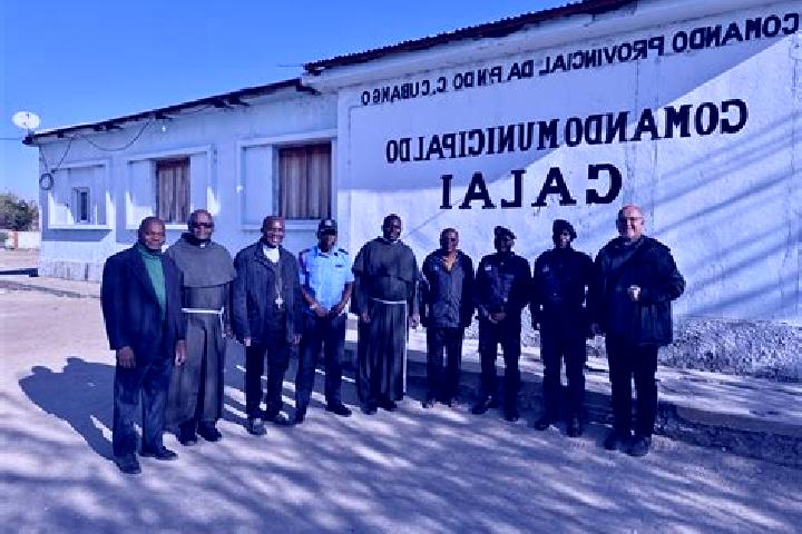 Escorts Calai, Angola — Local Companions