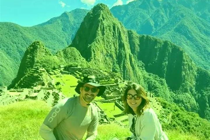 Escorts Calamarca, Peru — Local Companions